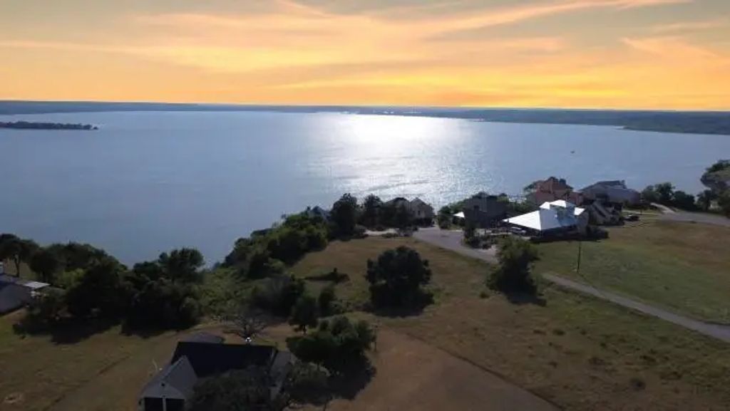 10071 Lakeview Court, Whitney