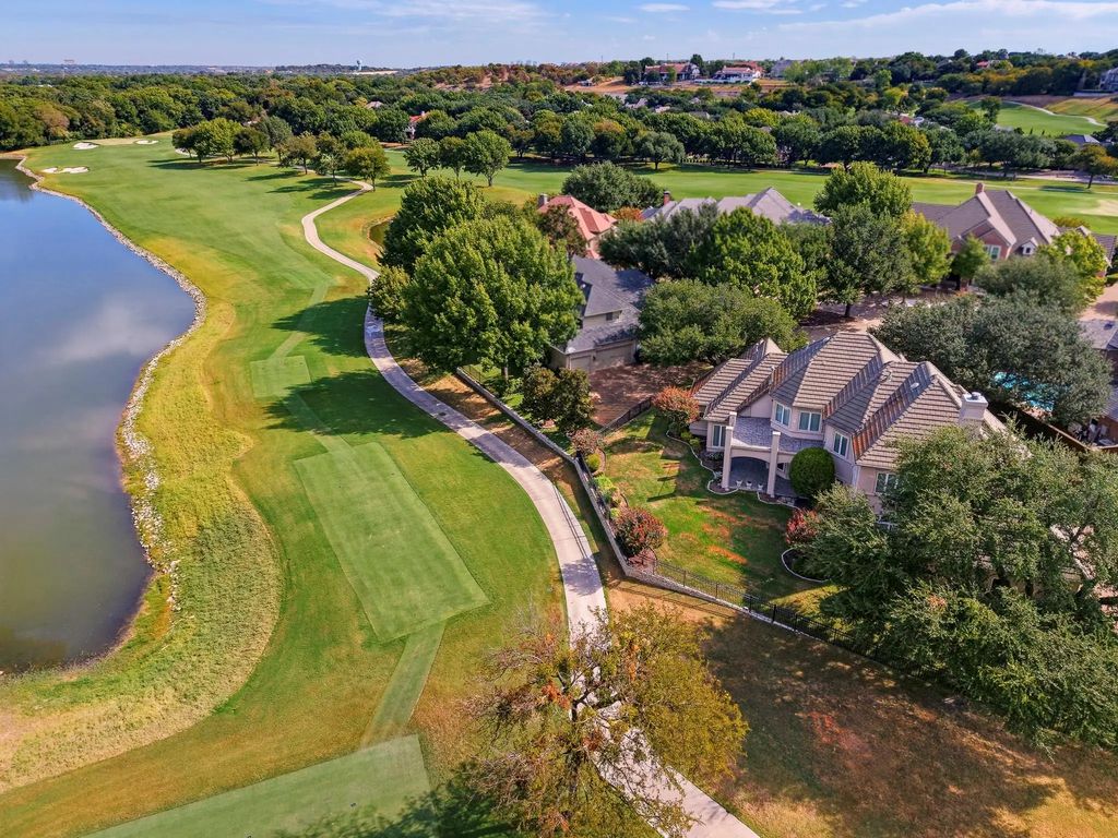 6008 Laurel Valley Court, Fort Worth