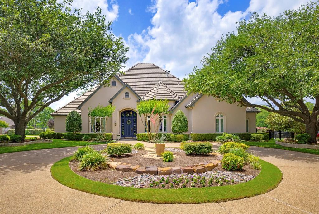 6008 Laurel Valley Court, Fort Worth