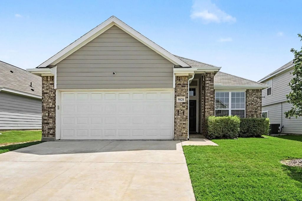 9828 Dynamics Drive, Fort Worth