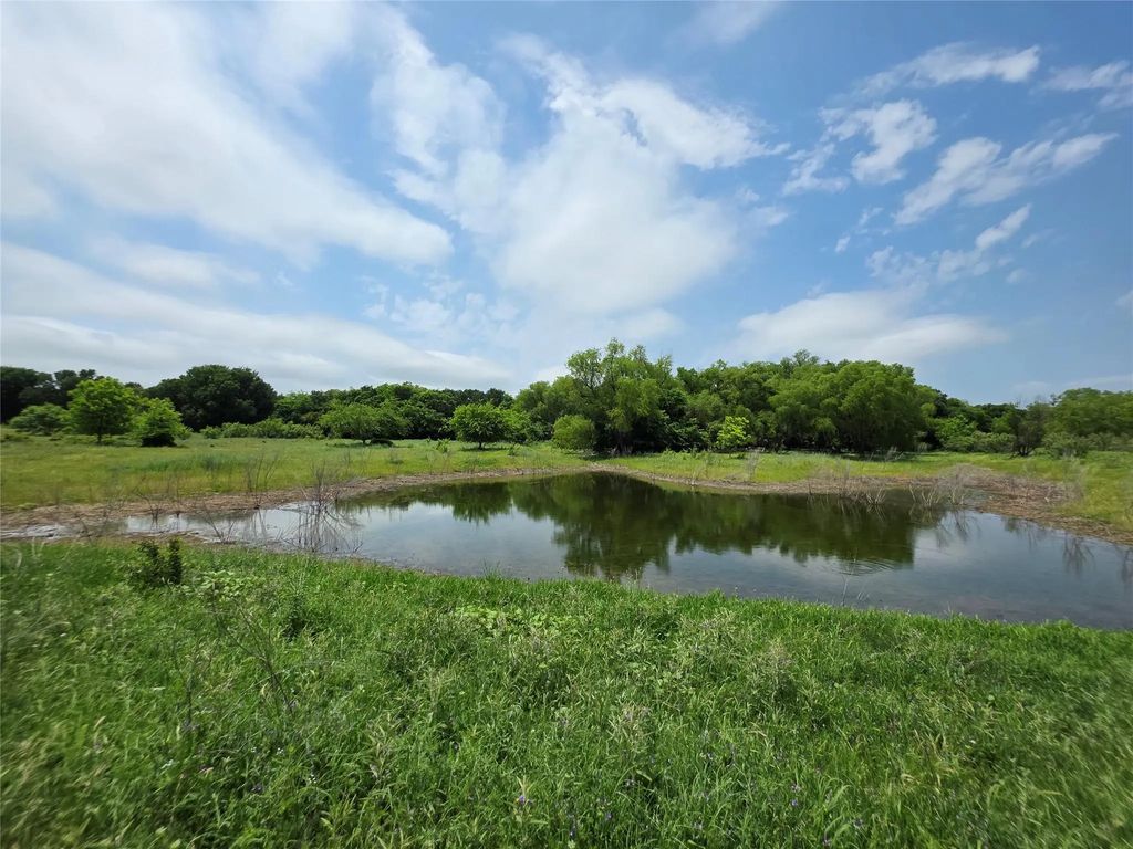 601 County Road 136, Comanche