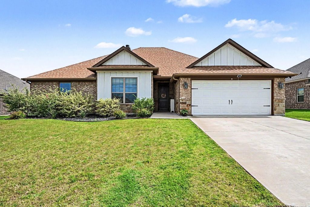 207 Bayless Avenue, Godley