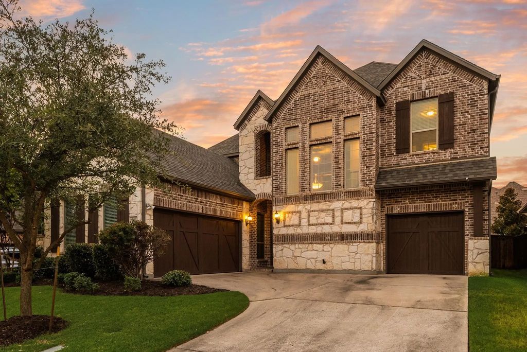 922 Amber Knoll Drive, Rockwall