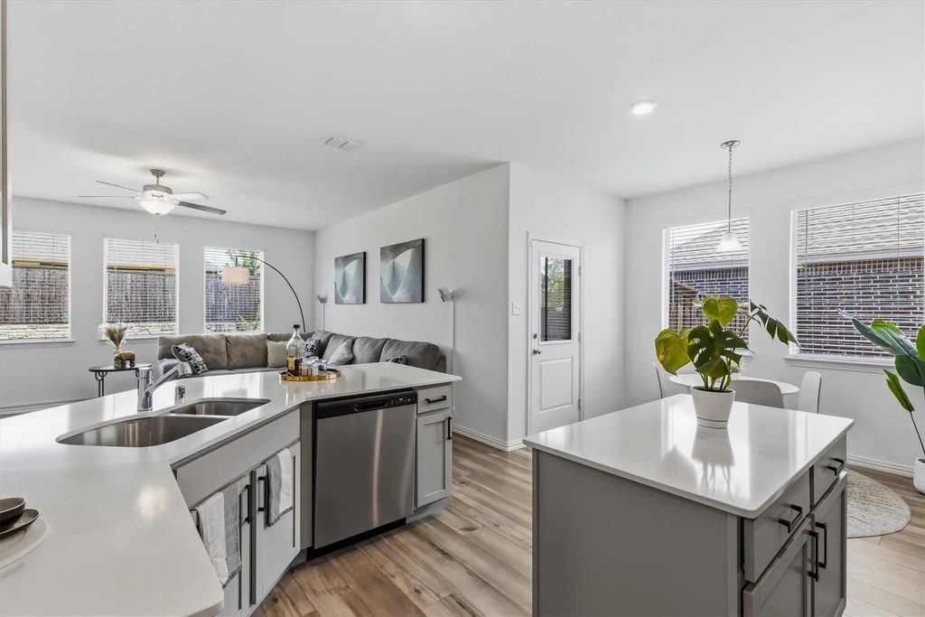 3021 Riddler Way, Little Elm