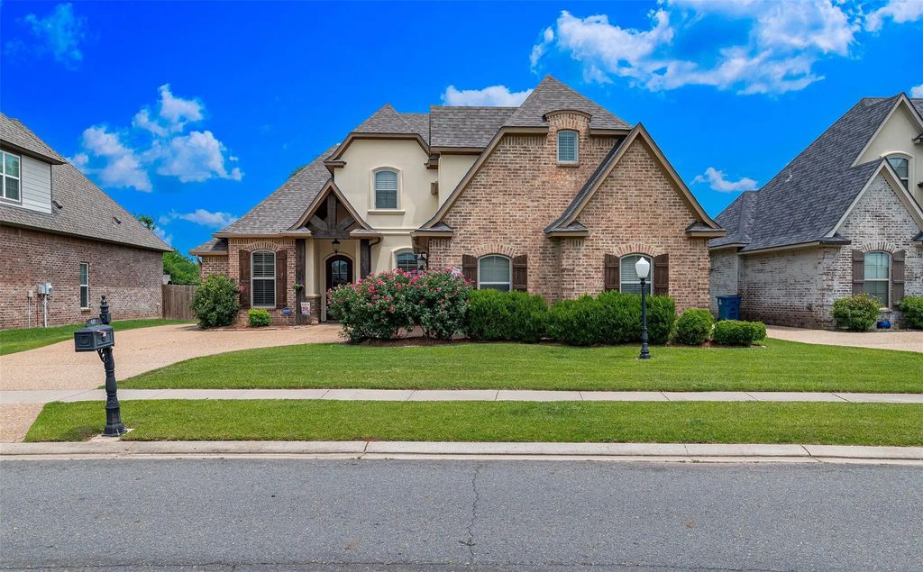 672 Dumaine, Bossier City
