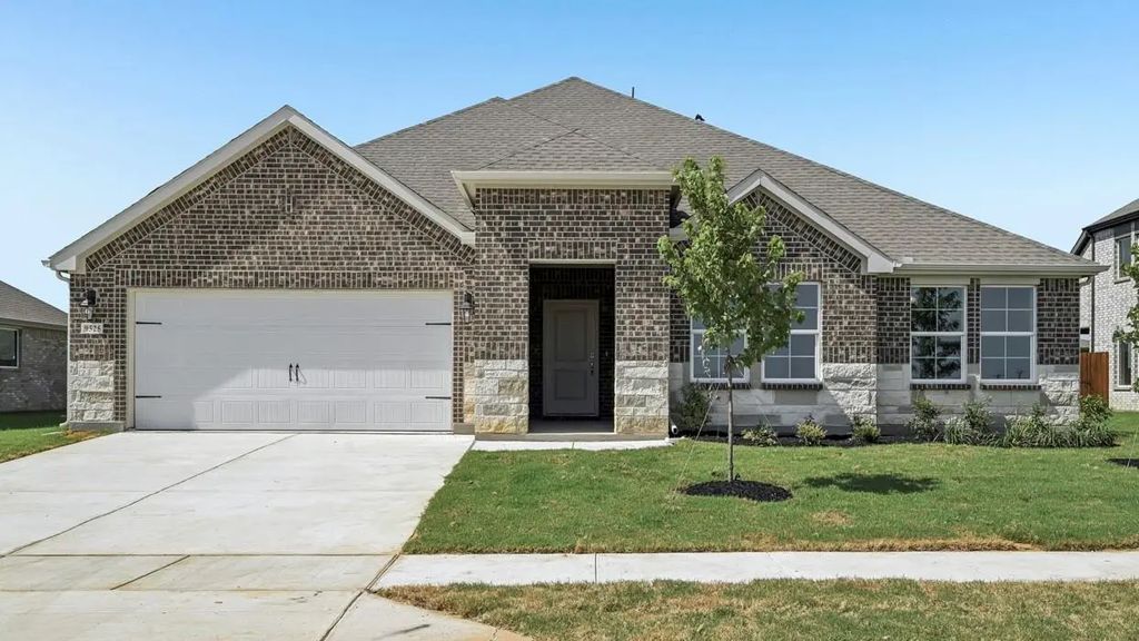 9525 Dugout Drive, Aubrey