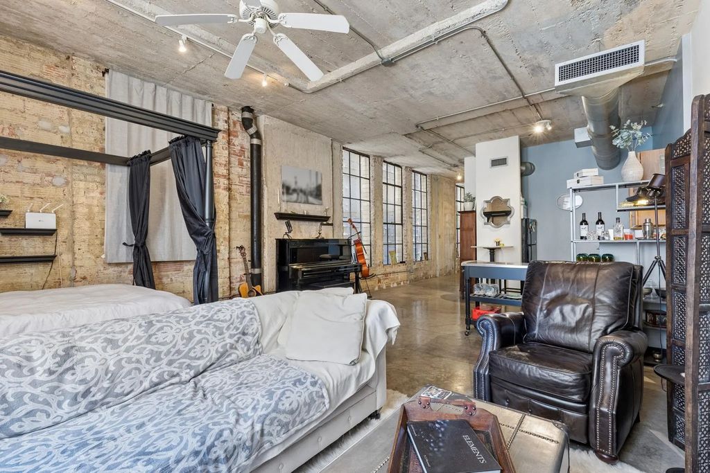 1122 Jackson Street 820, Dallas