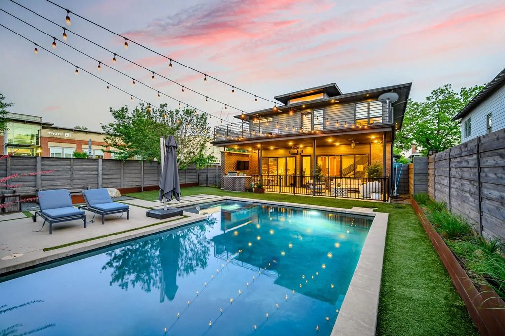 5645 Vickery Boulevard, Dallas