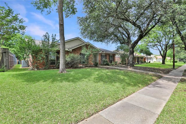 1113 Mossvine Drive, Plano