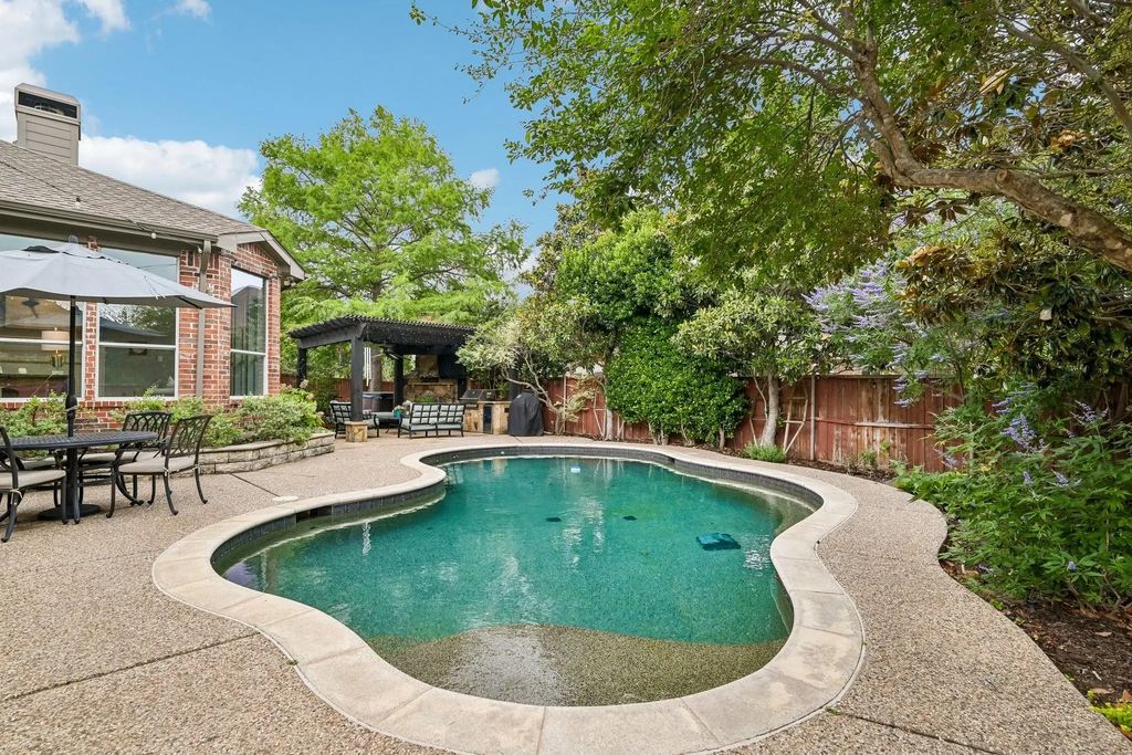 801 Willowmist Drive, Prosper