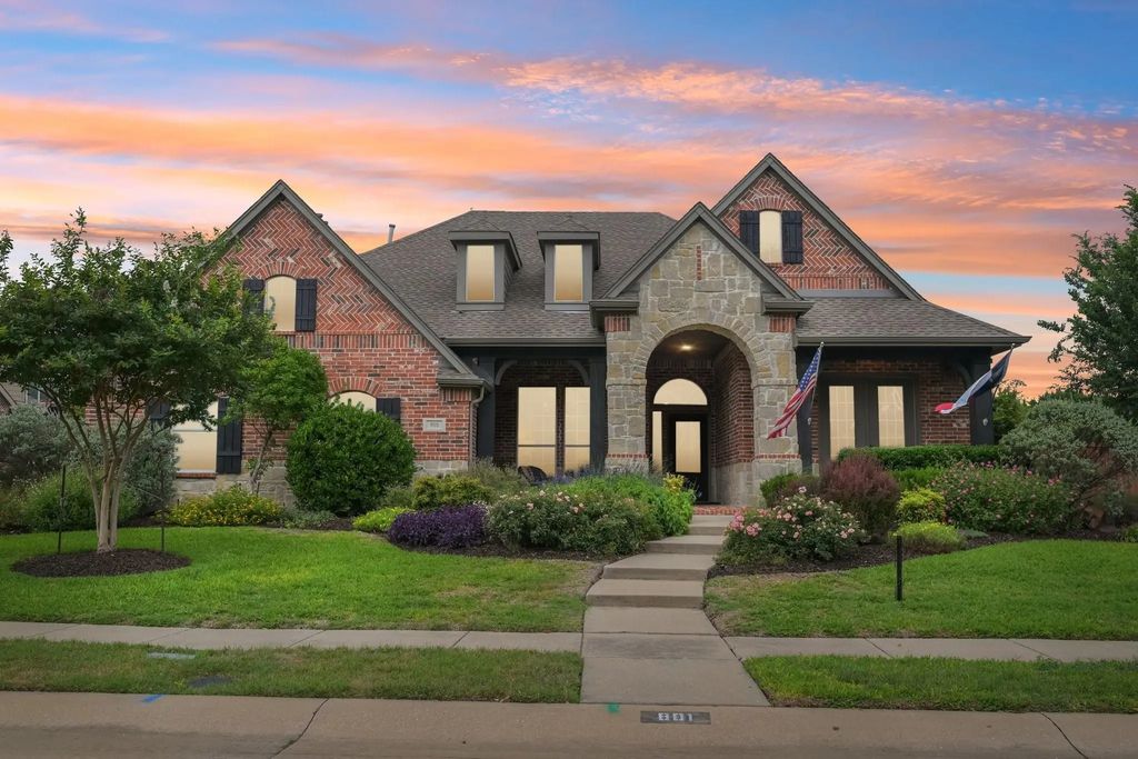 801 Willowmist Drive, Prosper