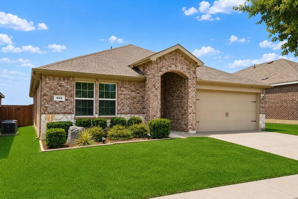 932 Juno Lane, Denton