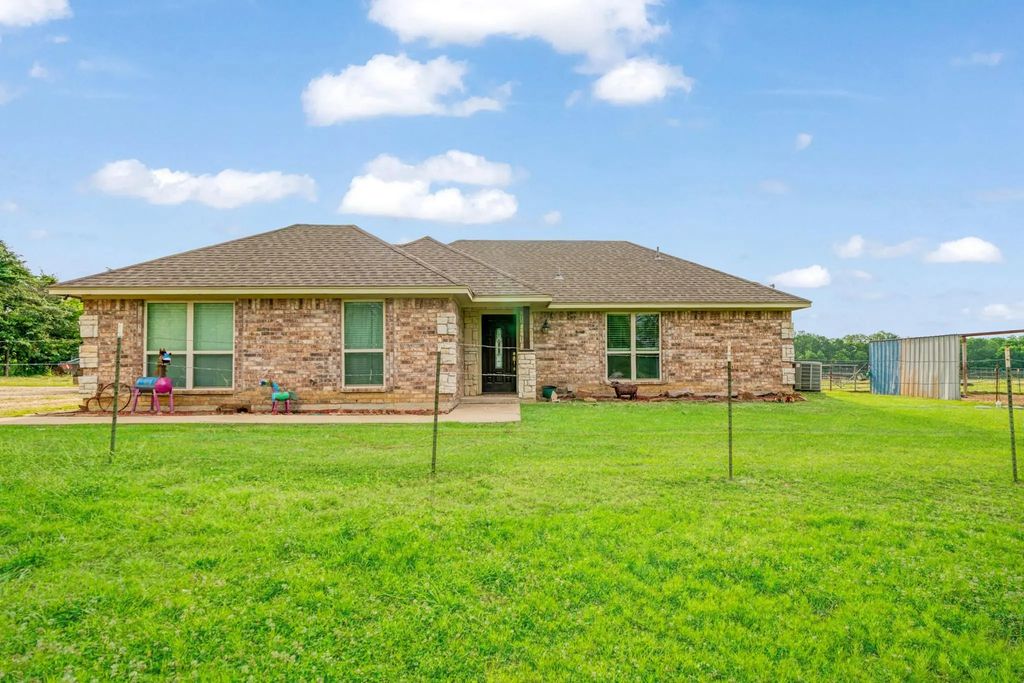 1890 County Road 34520, Sumner