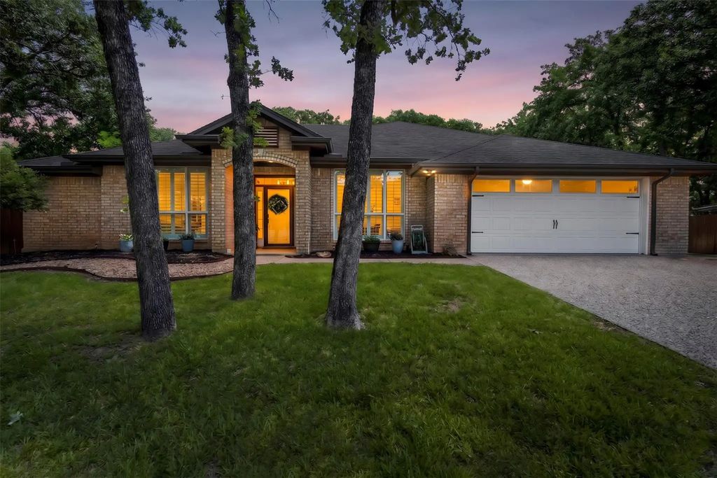 5303 Tioga Court, Granbury