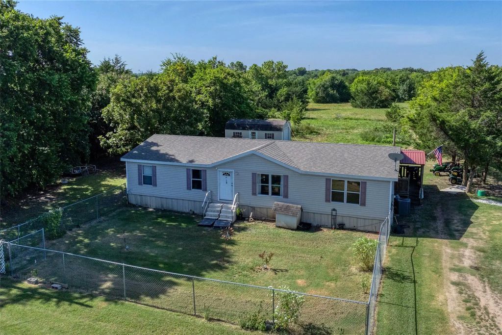 428 Pennell Road, Sherman