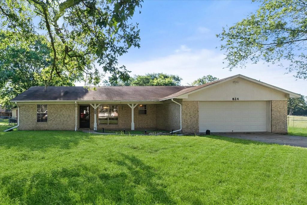 824 Stardust Lane, Fairfield