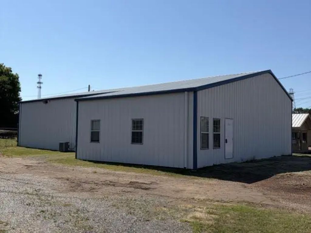 812 S Commerce St., Kilgore