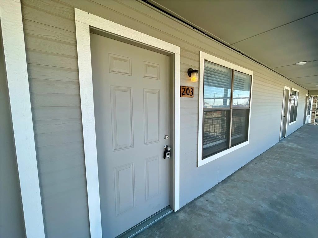 2526 W Prairie Street 203, Denton