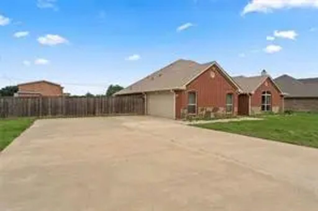 238 Rudder Road, Gun Barrel City