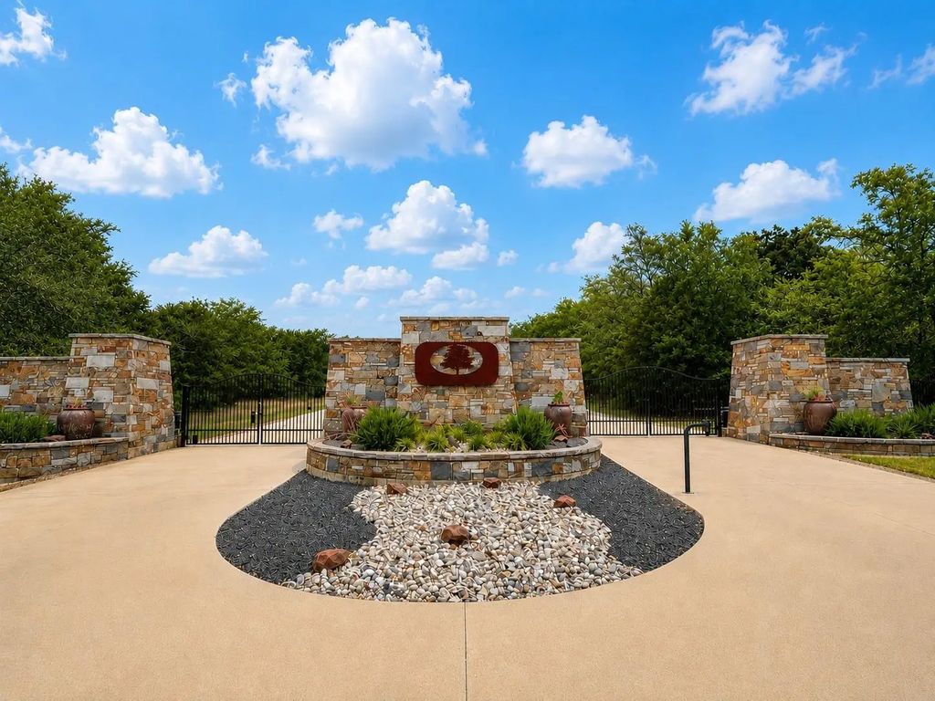 109 Lakeview Trail, Mabank