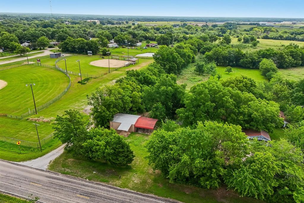 5549 Fm 513 S, Lone Oak