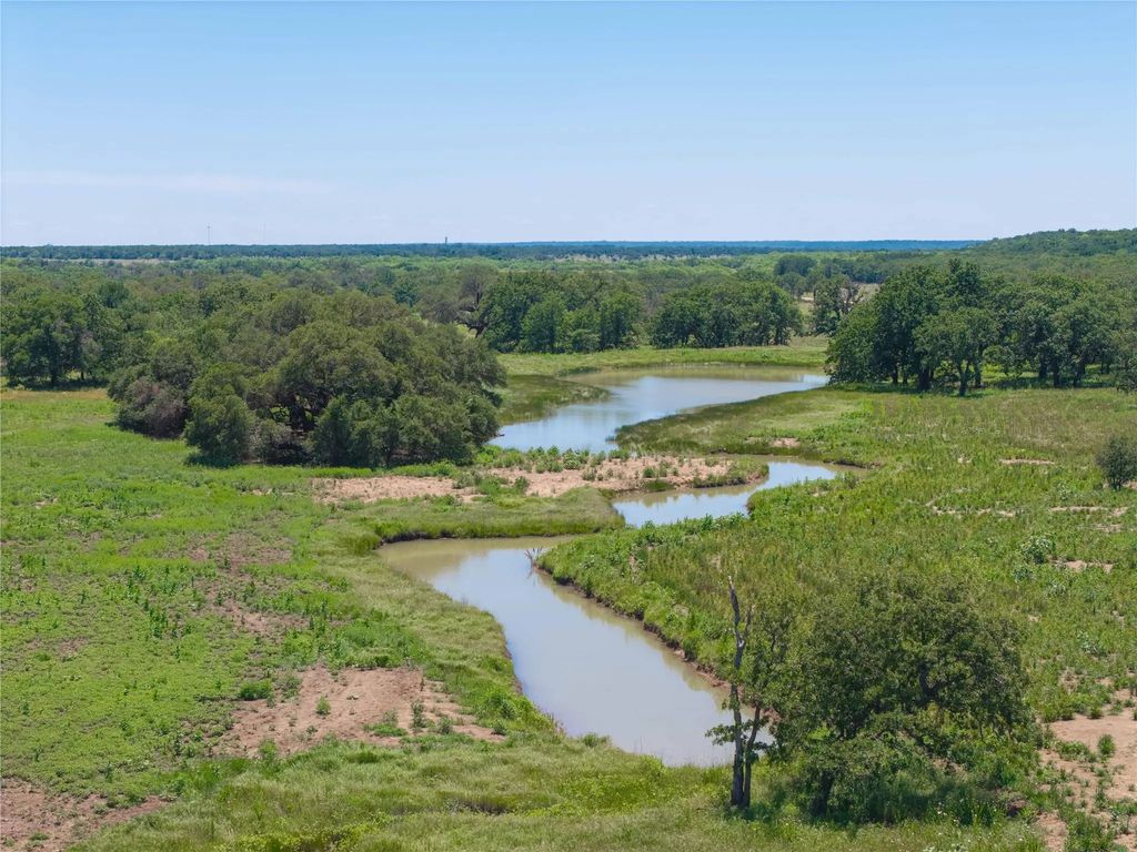 12597 F.m. 2559, Brownwood