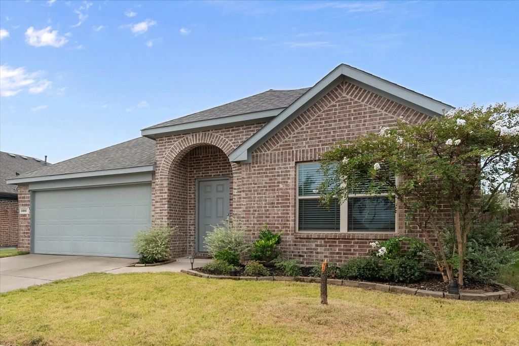 1100 Nighthawk Trail, Alvarado