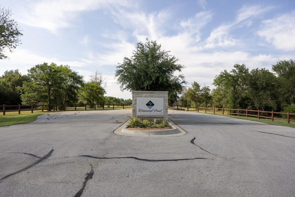 Lot 81 Diamond Point, Corsicana