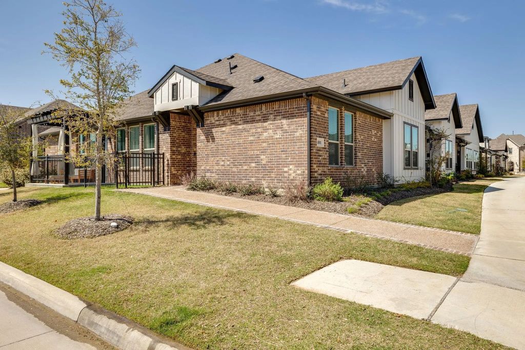 4801 Midnight Violet Way, Arlington