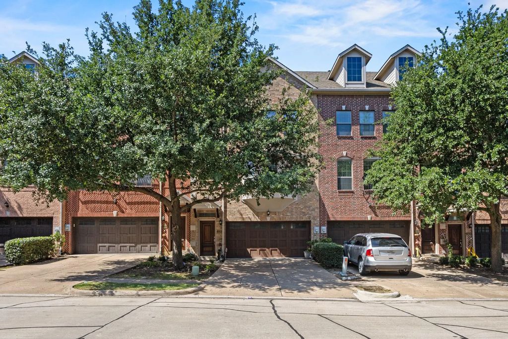 1530 Biltmore Lane, Irving
