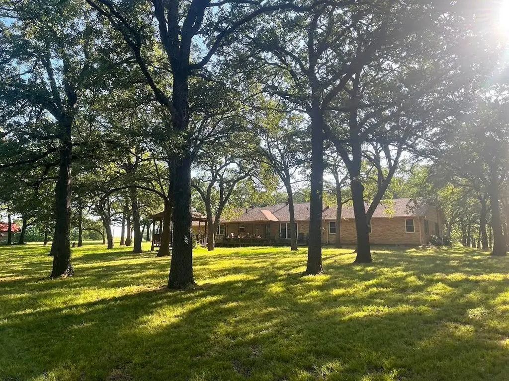 27659 Us Highway 377, Gordonville