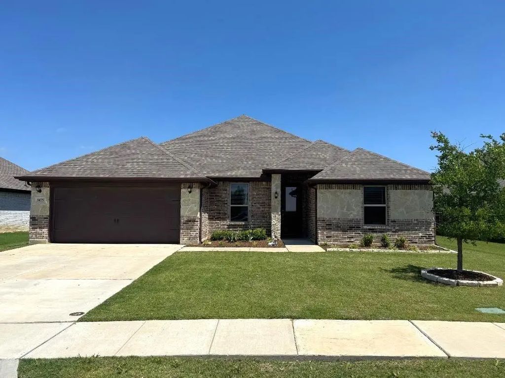 1455 Radecke Road, Krum