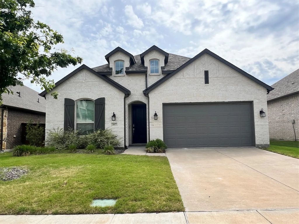 1817 Lockhart Drive, Forney