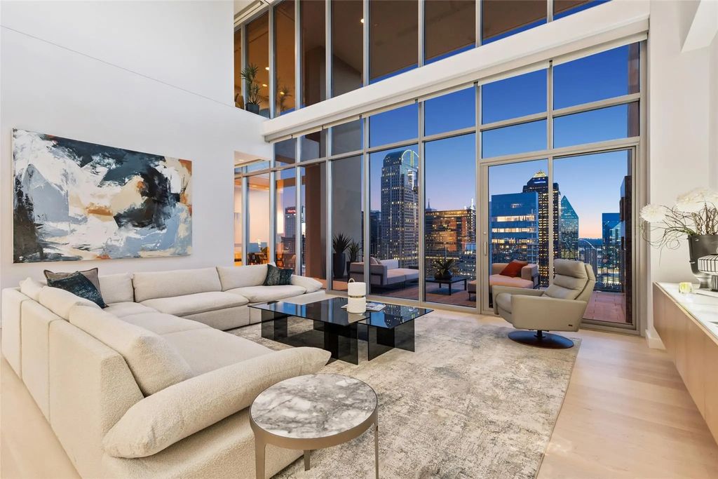 1717 Arts Plaza 2309, Dallas