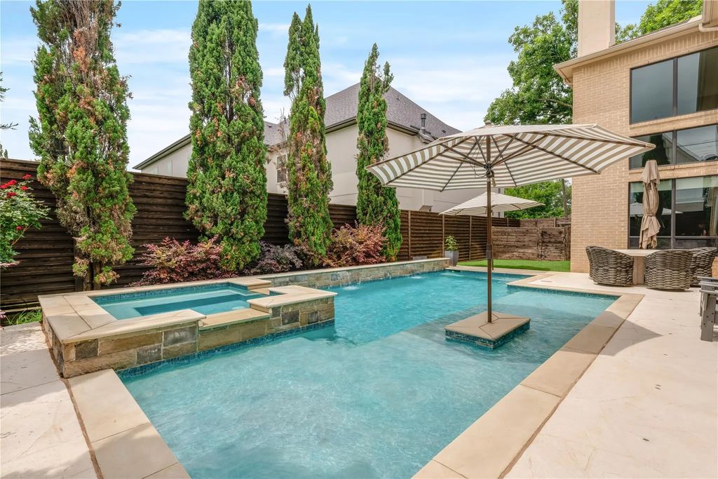 6910 Huff Trail, Dallas