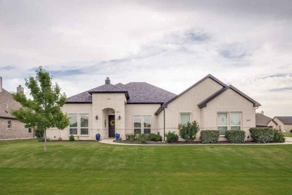 14825 Crystal Spring Drive, Justin