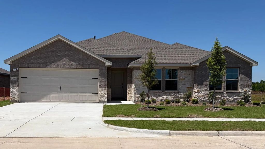 2007 Reveille Way, Terrell