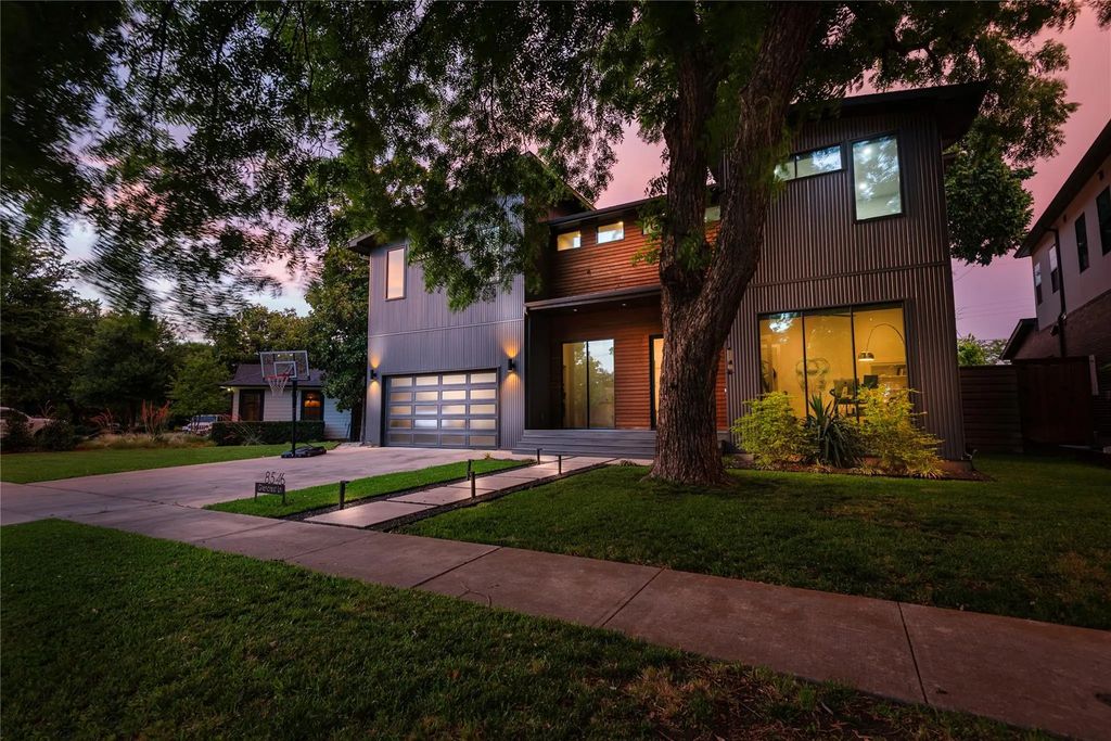 8546 Glencrest Lane, Dallas