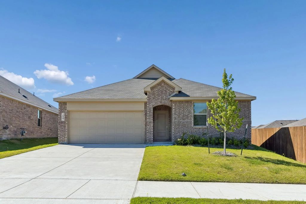 1527 Fearless Lane, Crandall