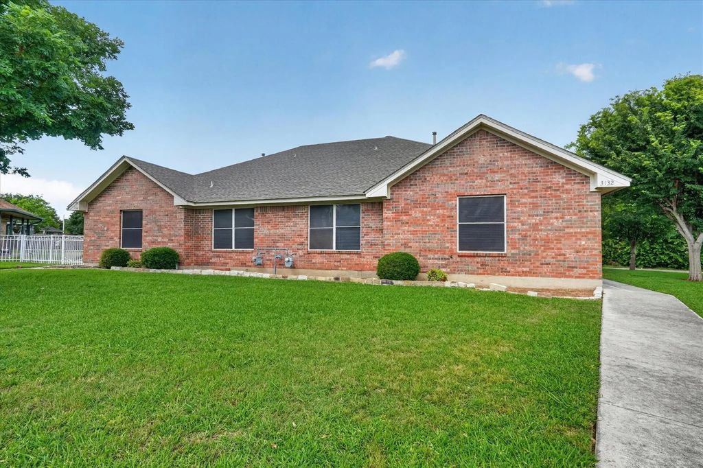 3132 Cedar Hill Street, Denton