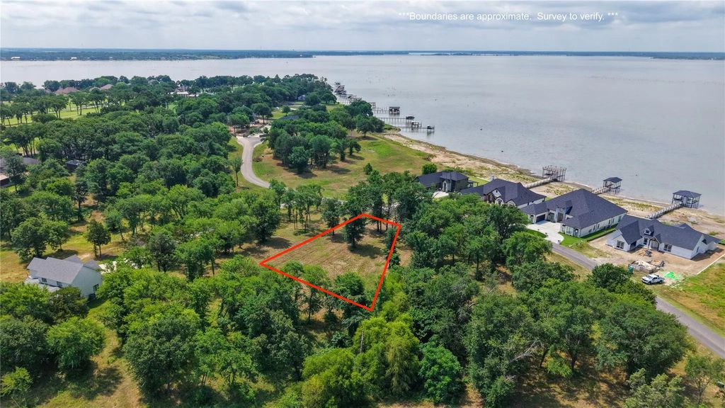 759 Sunset Court, Mabank