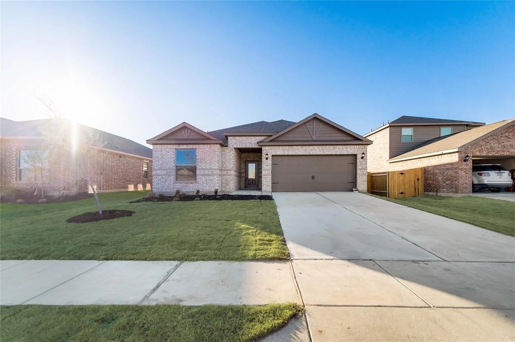 204 Lake Ridge Drive, Princeton