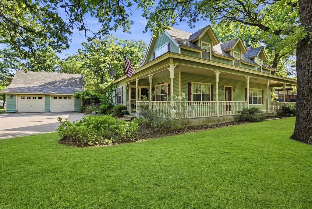 1000 Barry Lane, Cleburne