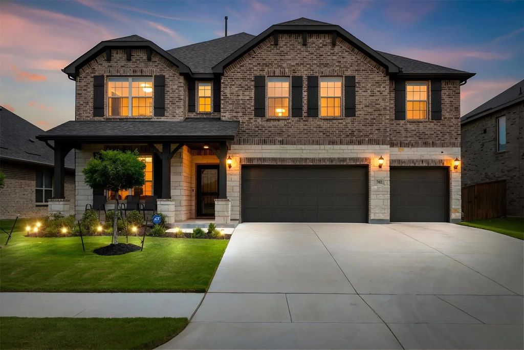 702 Matador Lane, Arlington