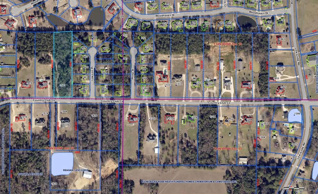1501 Country Club Circle, Minden