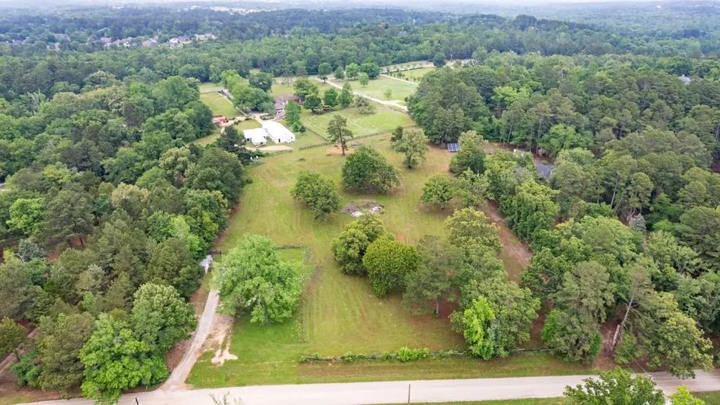 10204 County Road 135, Flint