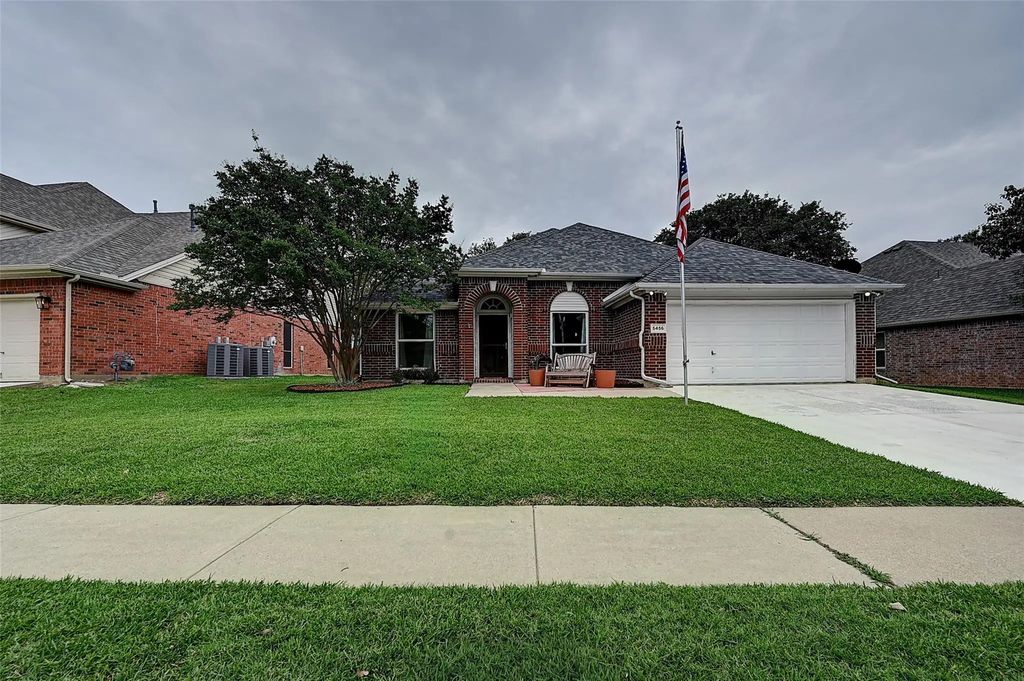 5456 Glen Canyon Road, Fort Worth