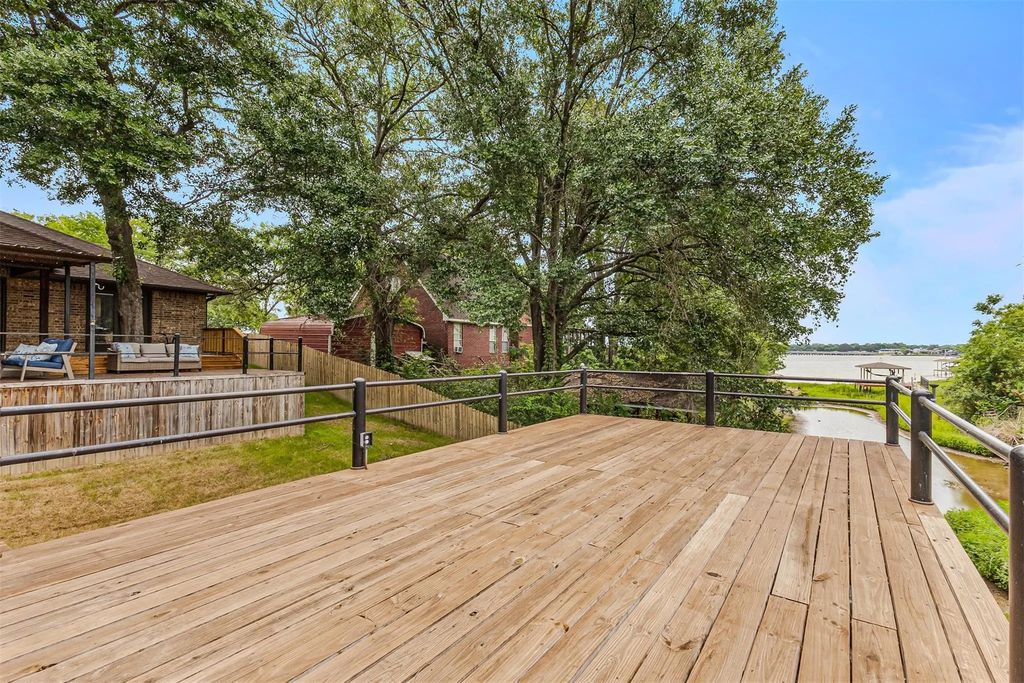 129 Donna Drive, Gun Barrel City