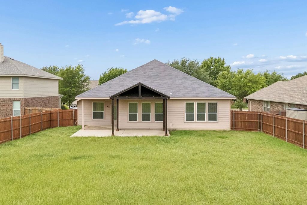 1209 Stone Lane, Celina