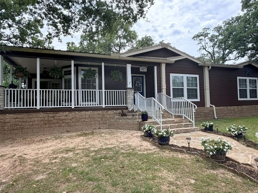 15746 Casa Verde, Malakoff